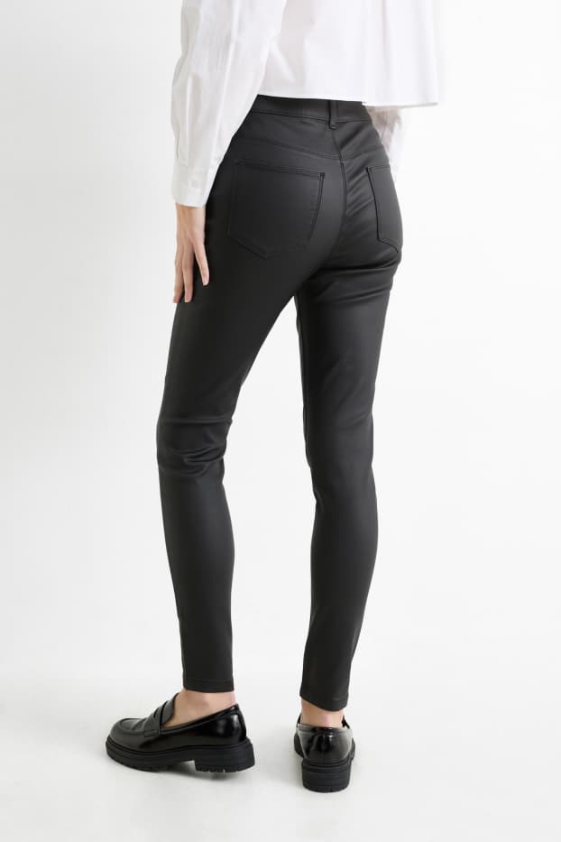 Femei - Pantaloni - talie înaltă - skinny fit - aspect lucios - negru