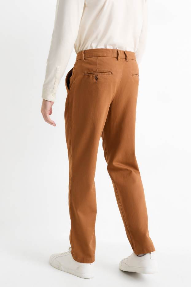 Bărbați - Chino - tapered fit - maro