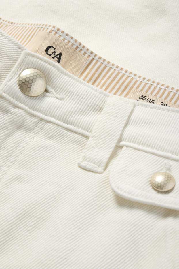 Femei - Wide leg jeans - talie medie - alb