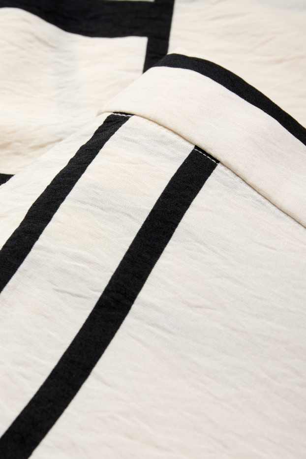 Femei - Pantaloni de stofă - talie înaltă - wide leg - cu model - alb / negru