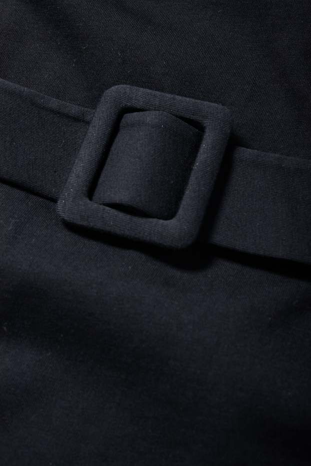 Femei - Rochie-tricou cu curea - negru