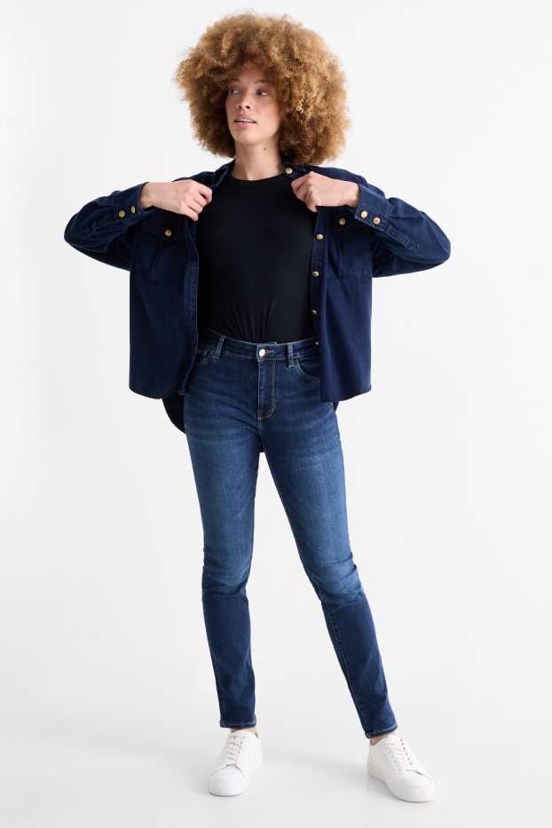 Femei - Slim jeans - talie medie - jeans modelatori - LYCRA® - denim-albastru