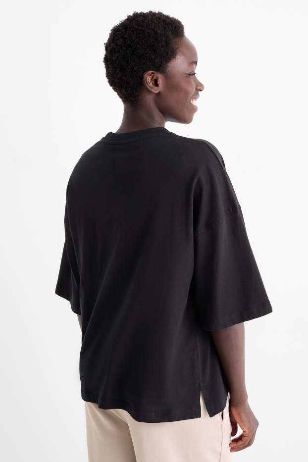 Femei - Tricou - supradimensionat - aspect lucios - negru