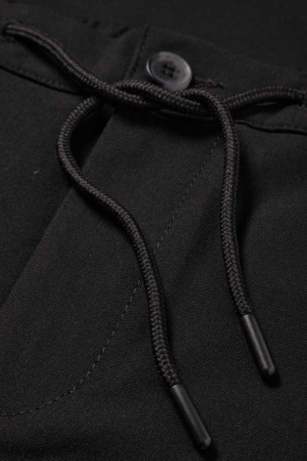 Men - Chinos - tapered fit - black