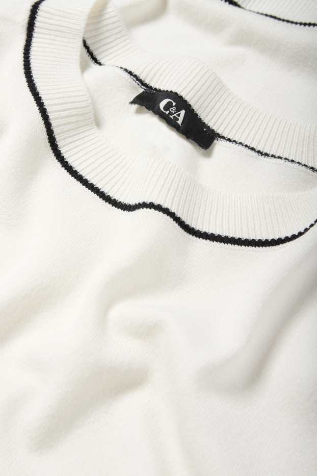 Femei - Pulover din tricot fin - alb