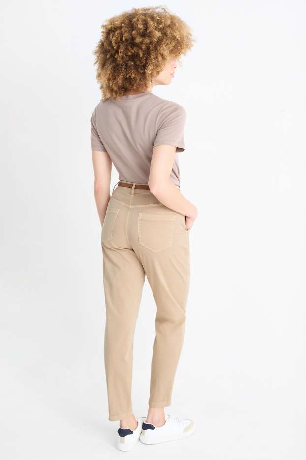 Femei - Pantaloni de stofă cu curea - talie înaltă - tapered fit - bej