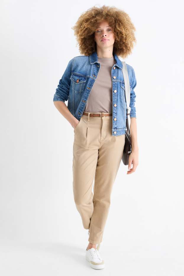 Femei - Pantaloni de stofă cu curea - talie înaltă - tapered fit - bej