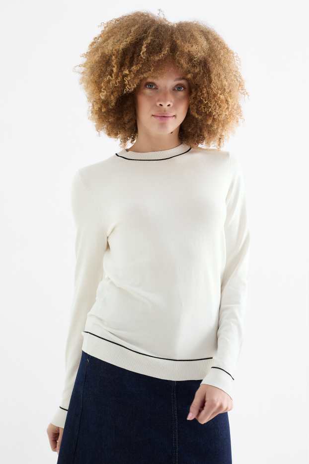 Femei - Pulover din tricot fin - alb