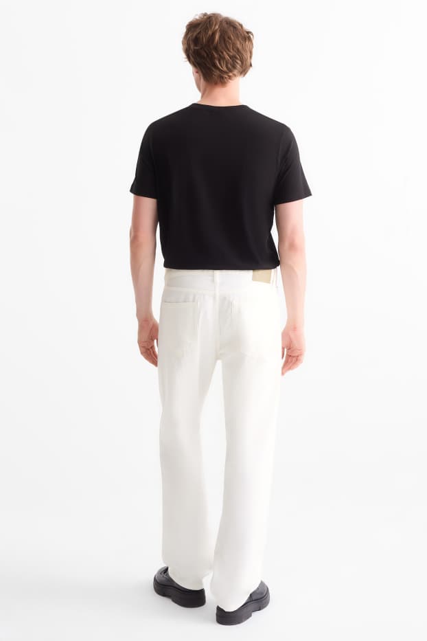 Bărbați - Relaxed jeans - alb