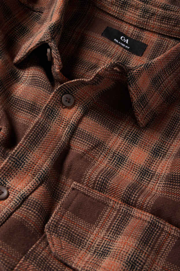 Bărbați - Cămașă din flanel - relaxed fit - guler Kent - în carouri - maro închis