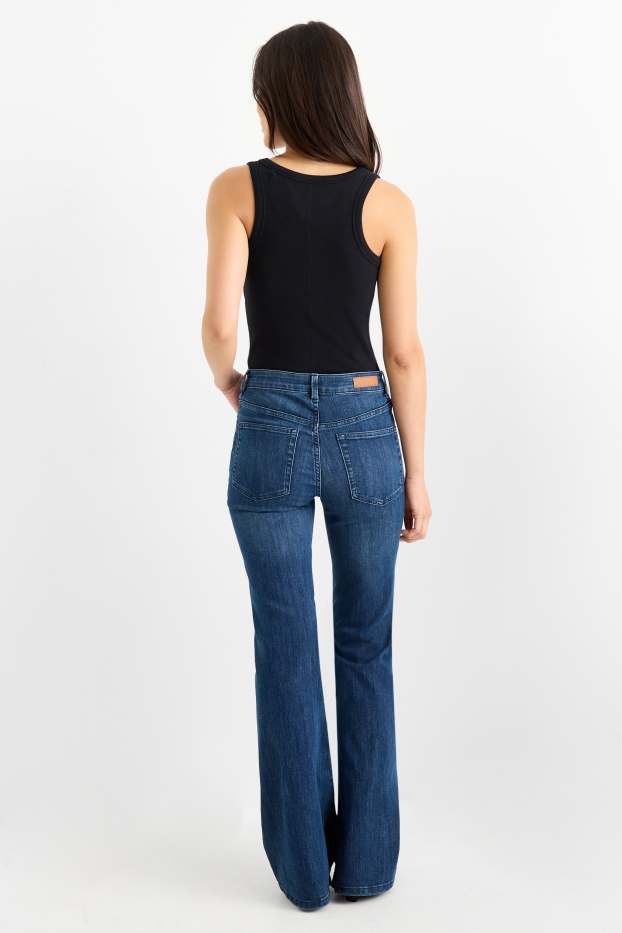 Femei - Flared jeans - talie medie - denim-albastru