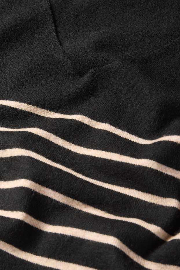 Femei - Pulover cu decolteu în V - cu dungi - negru