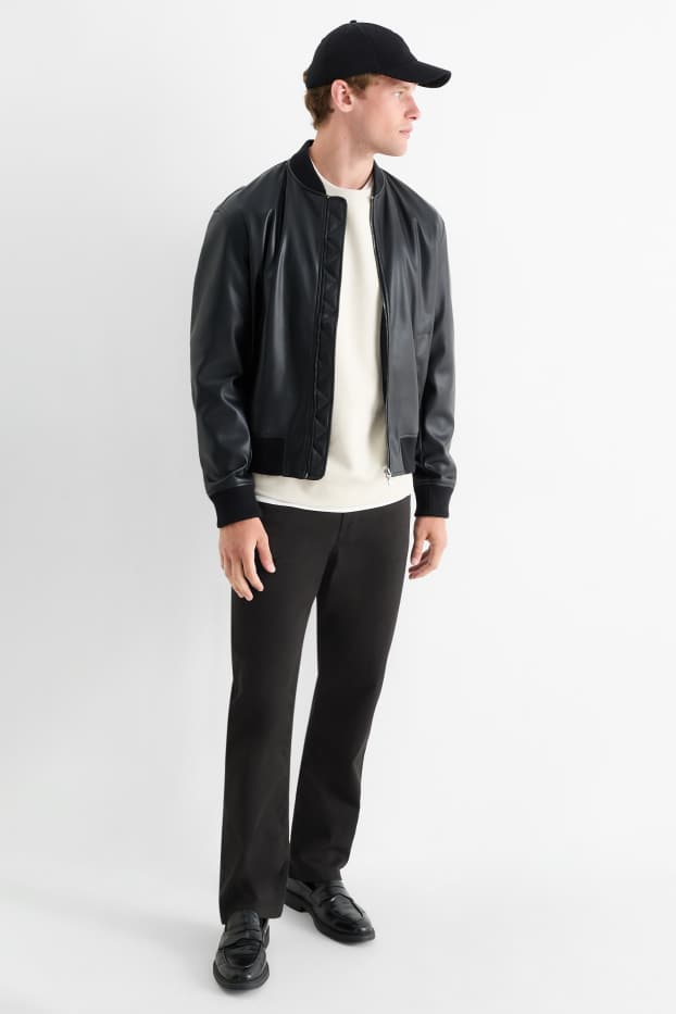 Bărbați - Pantaloni - regular fit - negru