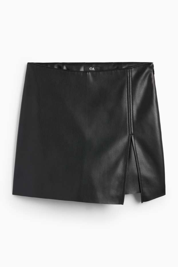 Femei - Fustă-pantalon scurtă - imitație de piele - negru