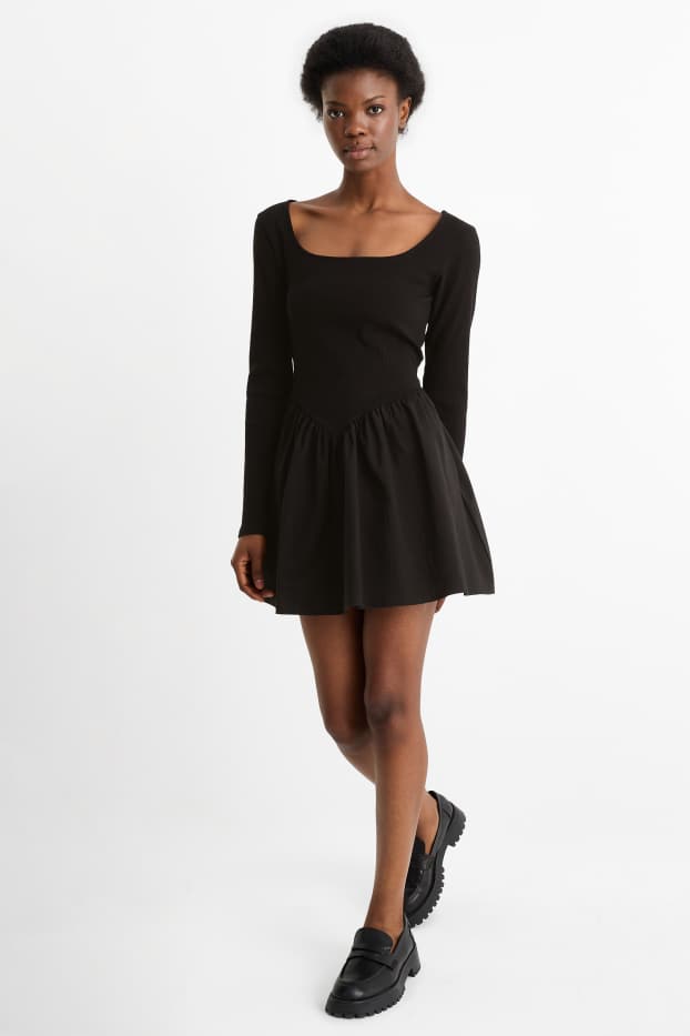 Femei - Rochie în A - negru