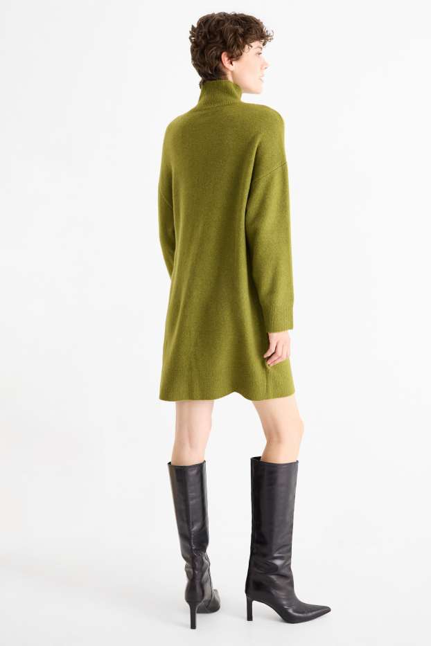 Femei - Rochie din tricot - verde