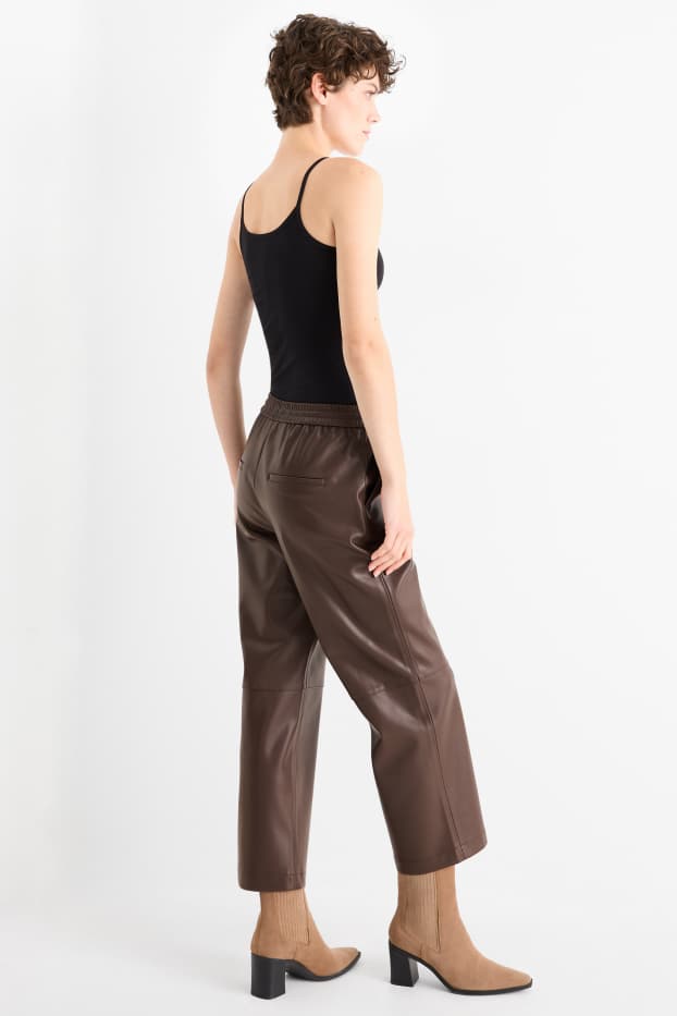 Women - Trousers - mid-rise waist - straight fit - faux leather - dark brown
