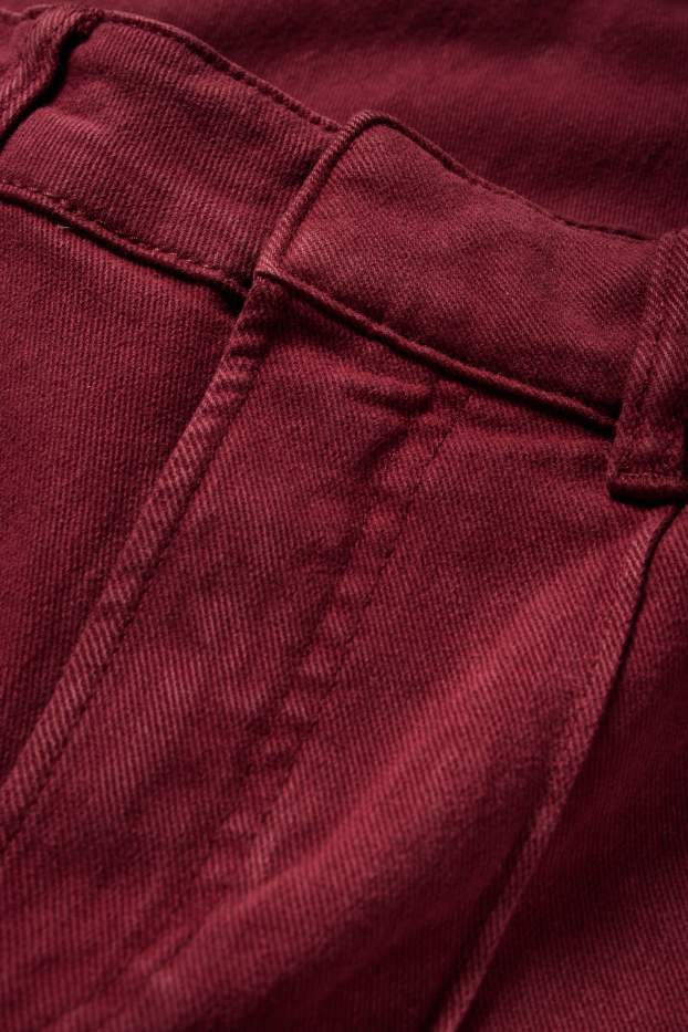 Femei - Pantaloni de stofă - talie înaltă - wide leg - bordo