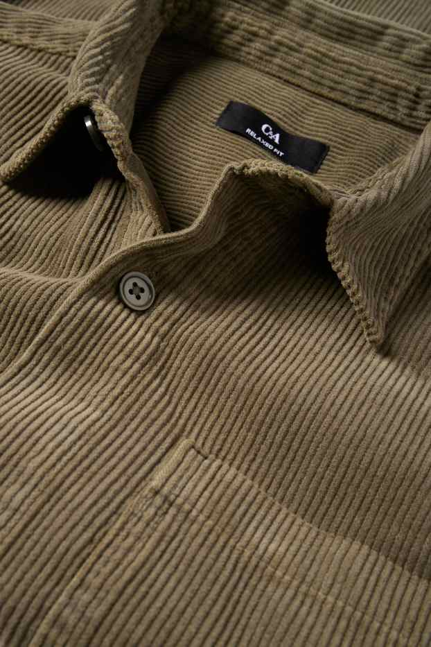 Bărbați - Cămașă din catifea reiată - relaxed fit - guler Kent - verde