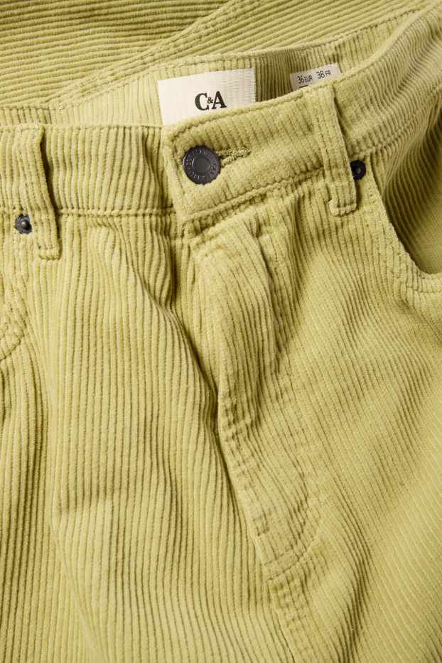 Femei - Pantaloni din catifea reiată - talie medie - barrel leg - verde deschis