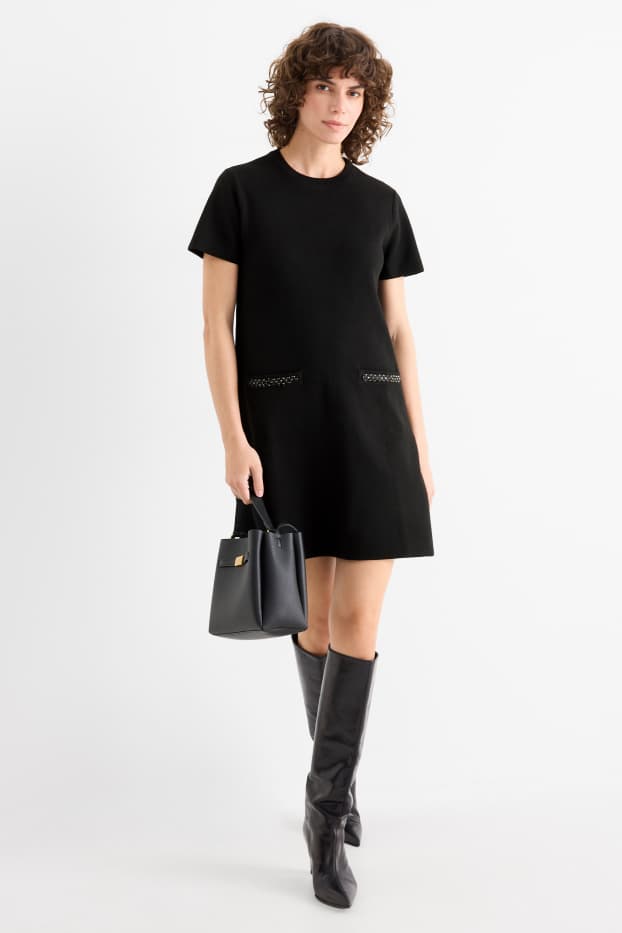 Femei - Rochie din tricot - straight fit - negru