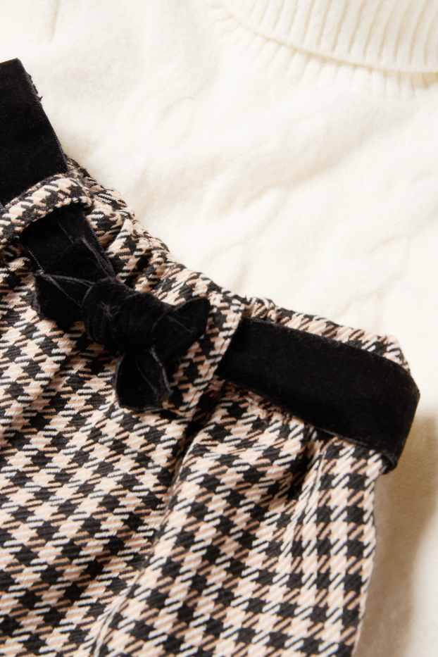 Copii - Fete - Set - pulover cu guler rulat, pantaloni scurți și dresuri - 3 piese - alb-crem