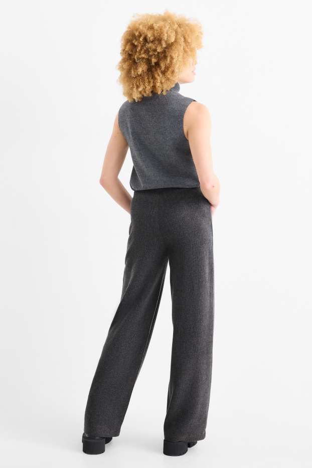 Femei - Pantaloni de trening din tricot - reiați - gri închis