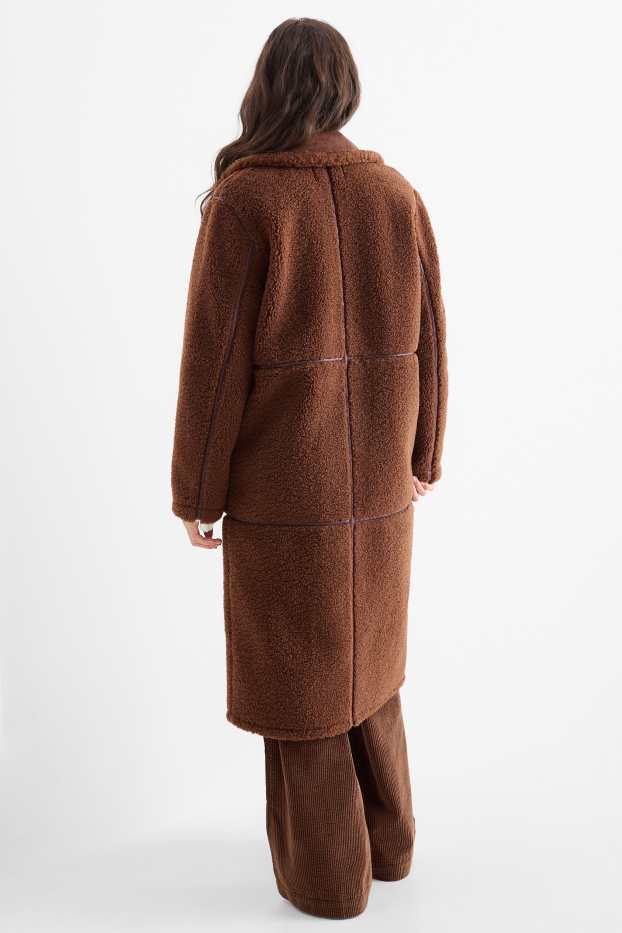 Femei - Palton din piele shearling sintetică - imitație de piele - maro