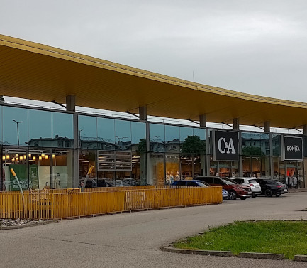 C&A Store Eferding Stop Shop